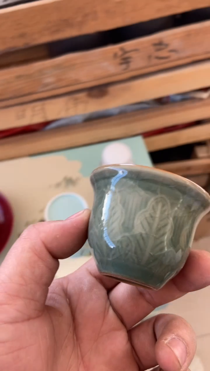 无运费险有瑕疵的摄影的产品有使用过的痕迹有点脏介意勿拍