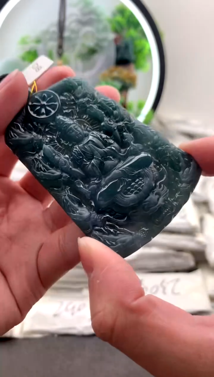 【闪购商品】翡翠颈饰未镶嵌千手观音