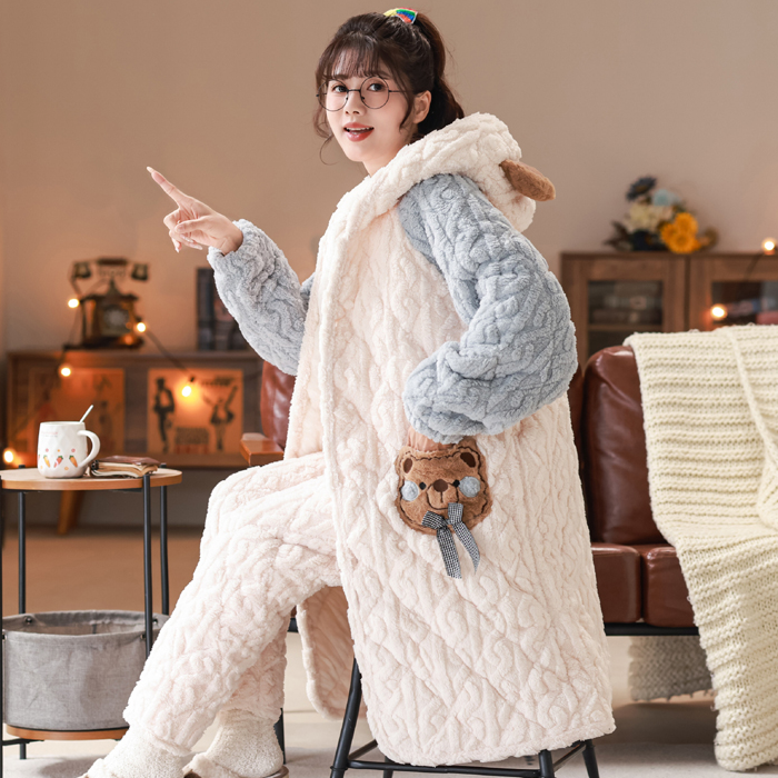 秋冬季睡衣女三层夹棉袄珊瑚绒长袍加绒加厚保暖法兰绒家居服套装