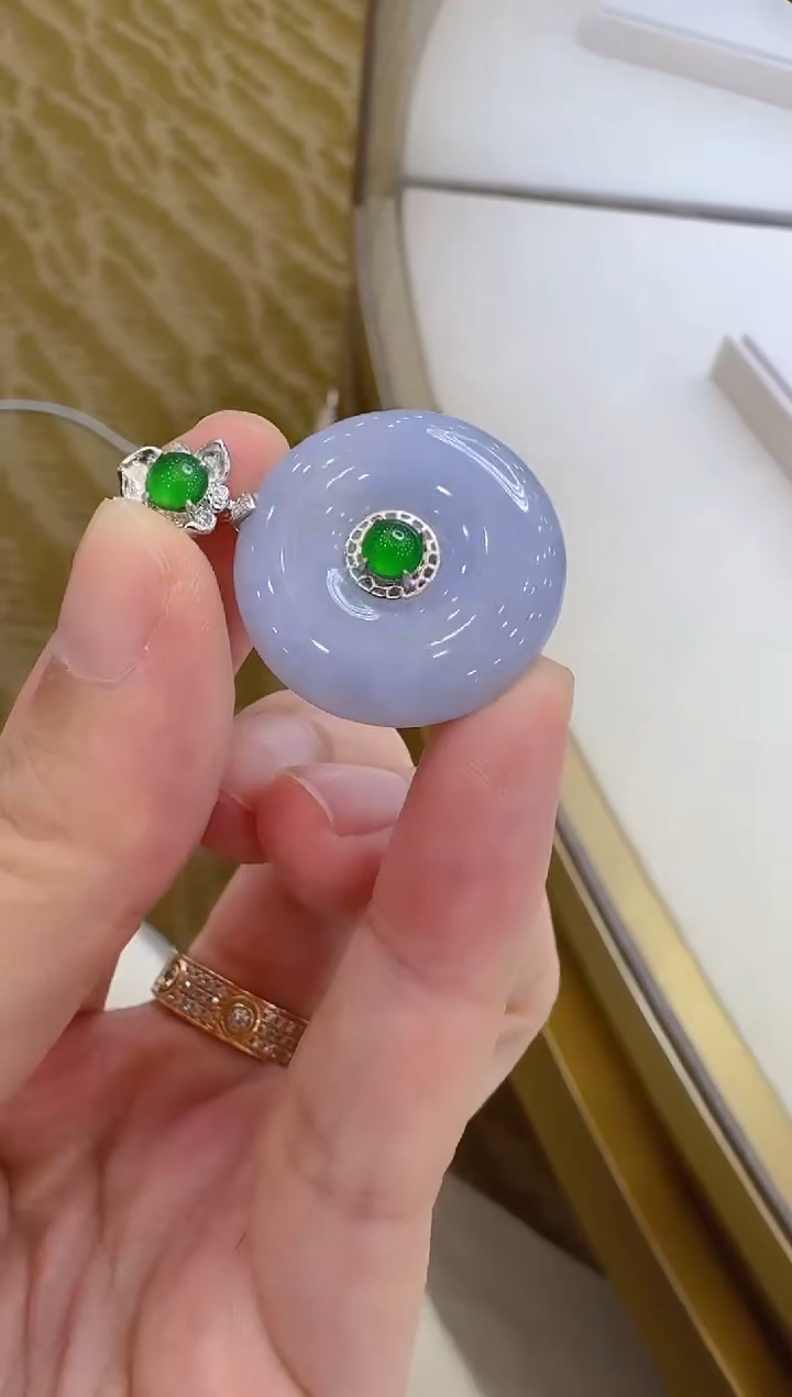 翡翠18K金镶嵌吊坠(不含链)多样性团购发一件