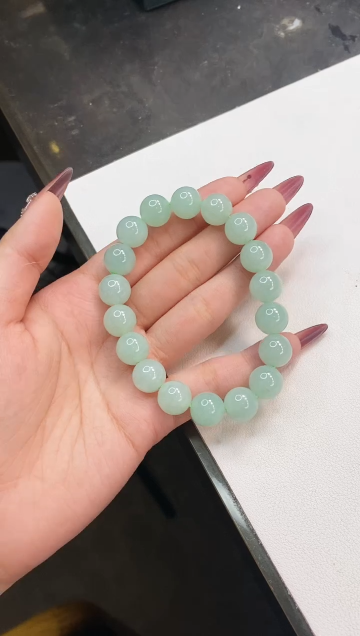 【闪购商品】翡翠颈饰未镶嵌手串