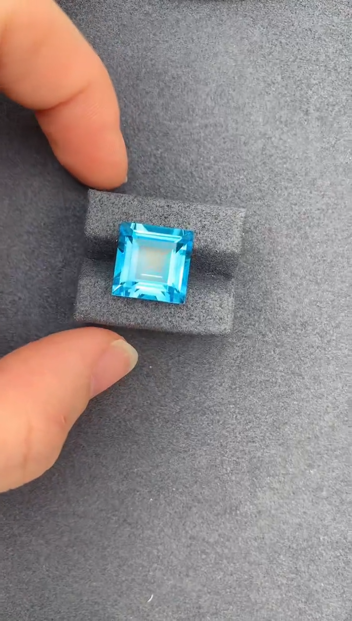 【闪购商品】托帕石裸石未镶嵌13.4ct托帕石