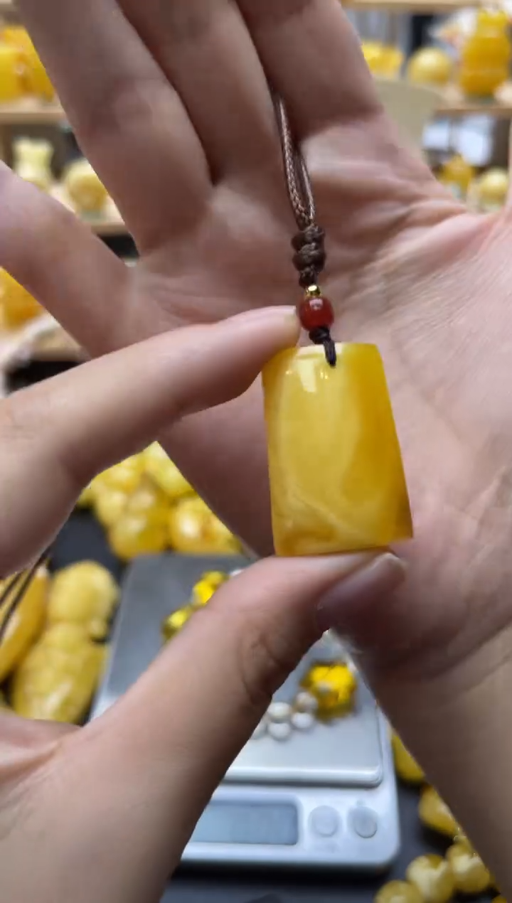 琥珀未镶嵌珠宝奇石016 琥珀蜜蜡微瑕