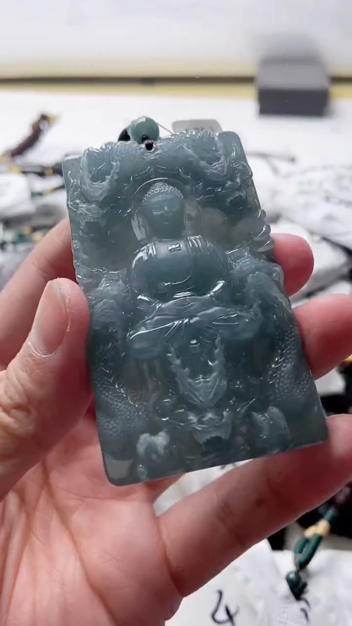 【闪购商品】翡翠颈饰未镶嵌8888888888888