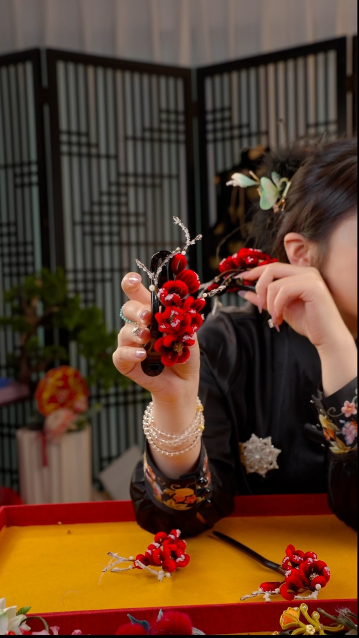 刺绣非遗苏绒花手工饰品