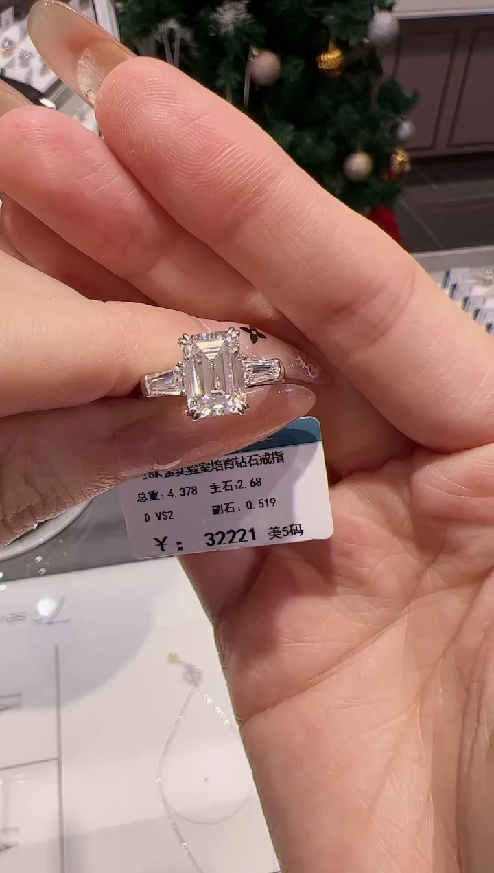 【闪购商品】实验室培育钻石18K金镶嵌@@634418751