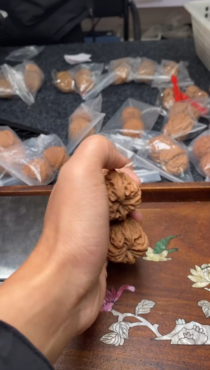 【闪购商品】文玩核桃把件A206号41尺野牛