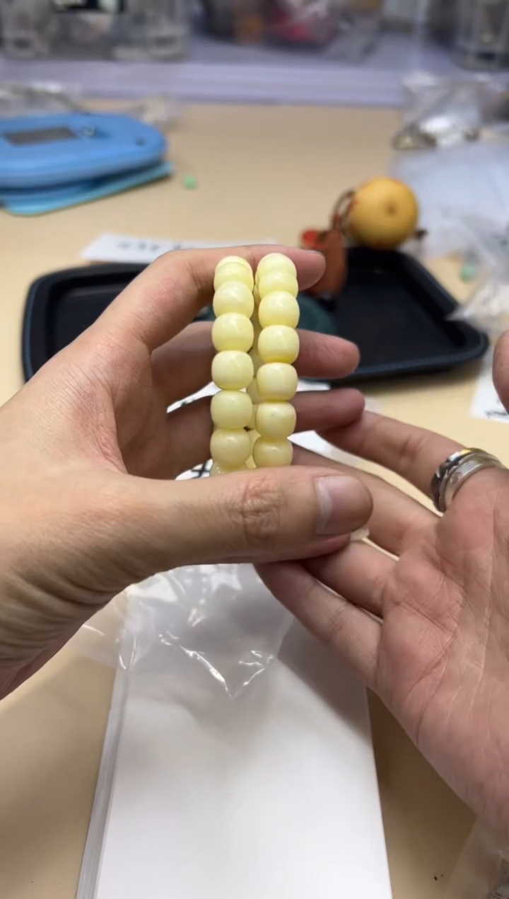 【闪购商品】蜜蜡手链未镶嵌012214 蜜蜡单圈多样性发其一