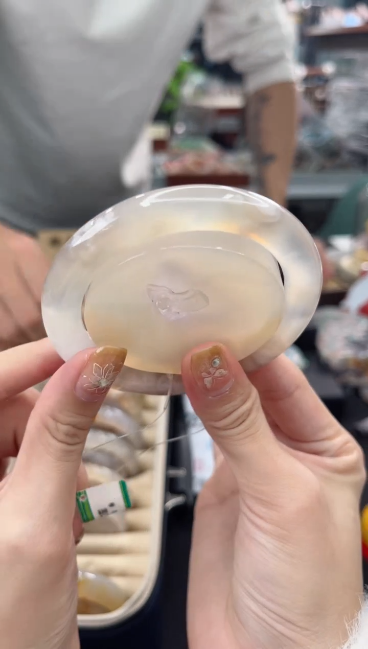 【闪购商品】石英质玉手镯未镶嵌56圈口（赠品镯心）3441773