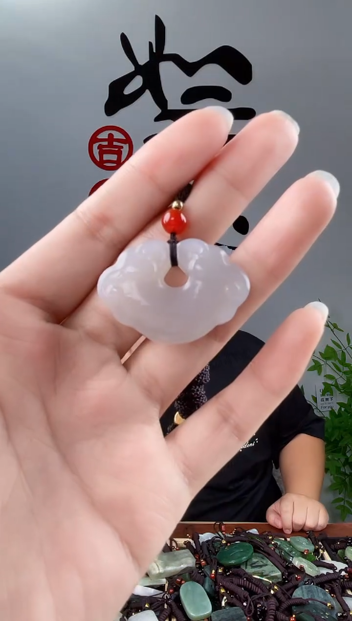 和田玉未镶嵌颈饰拍一发一，多样性发货
