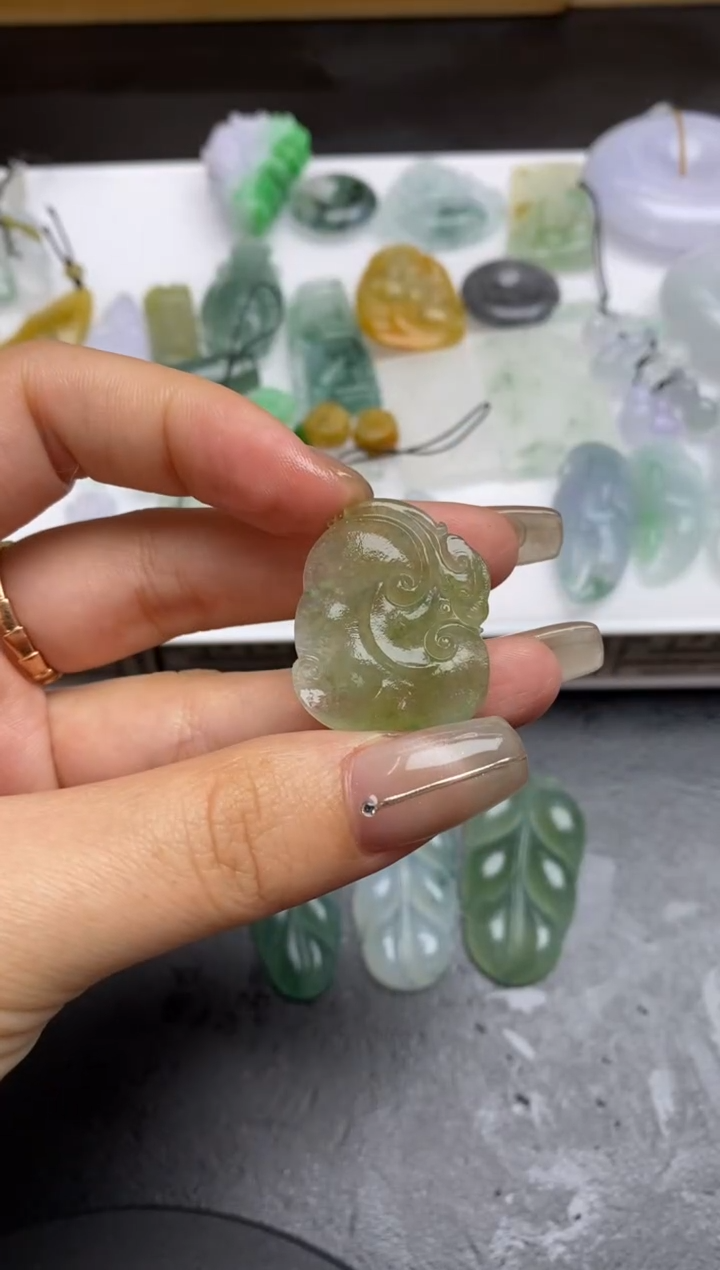 【闪购商品】定制翡翠未镶嵌翡翠毛货~