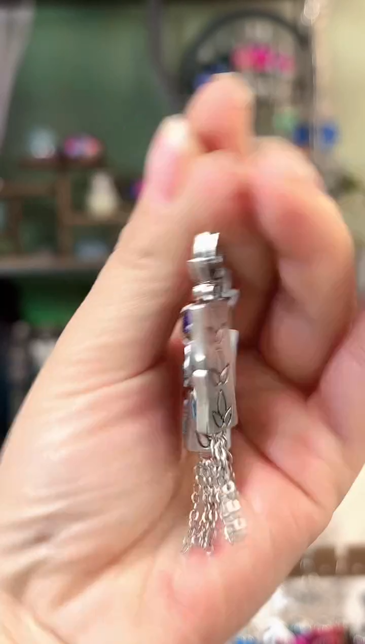 彩云南阁非遗老绣苗银饰品220