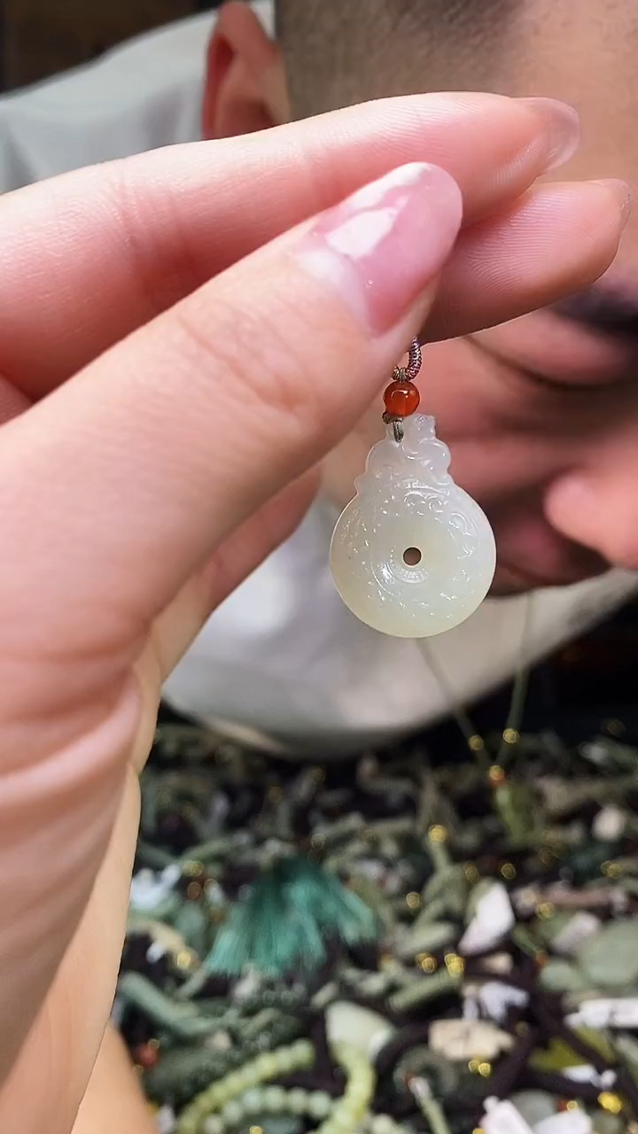 颈饰未镶嵌和田玉多样性发货，拍一发一