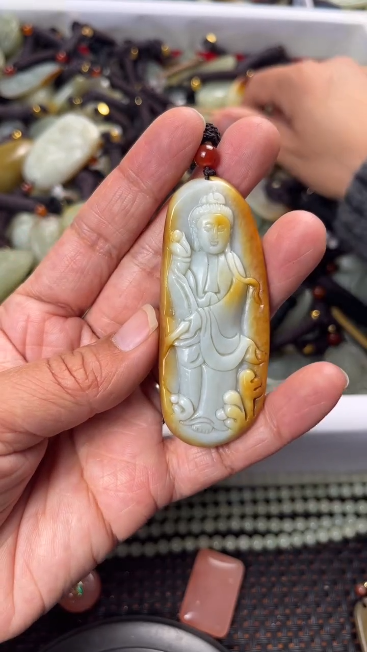 【闪购商品】和田玉颈饰未镶嵌多样性发货没有证书拍一发一有瑕