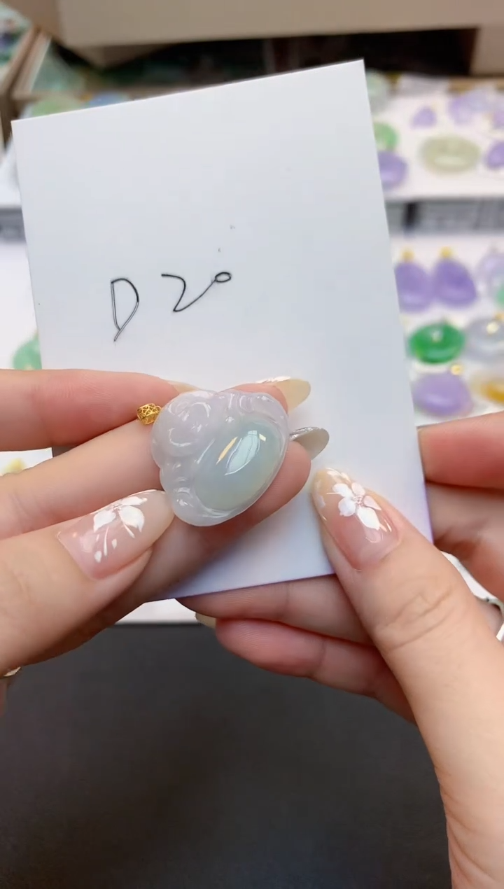 翡翠18K金镶嵌颈饰11111111