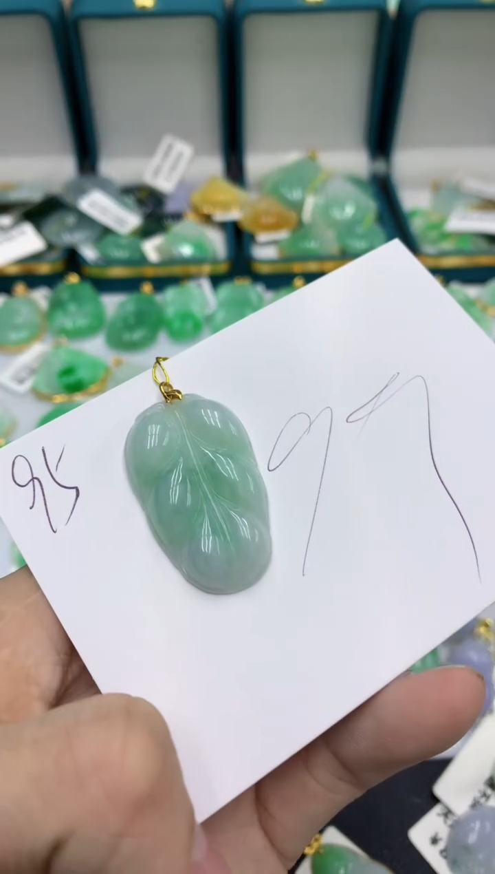 【闪购商品】翡翠颈饰18K金镶嵌号链接11111