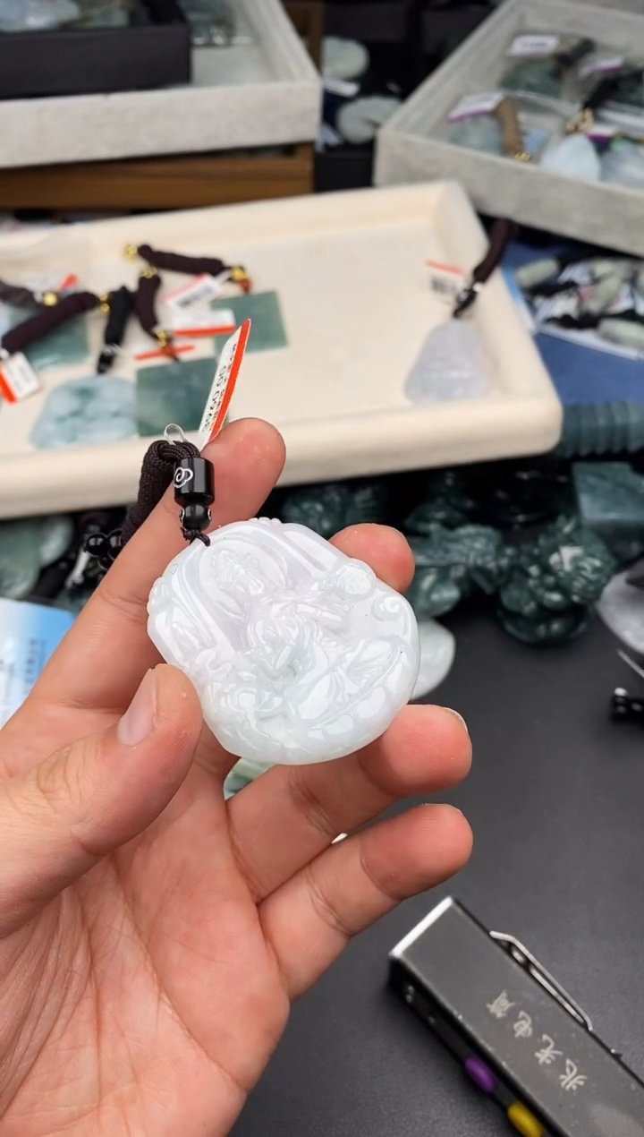 【闪购商品】翡翠颈饰未镶嵌  天然翡翠，一物一图