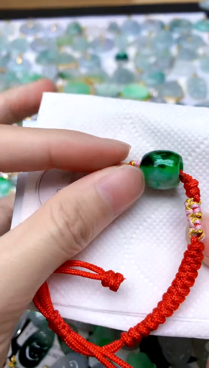 颈饰未镶嵌翡翠天然A货翡翠