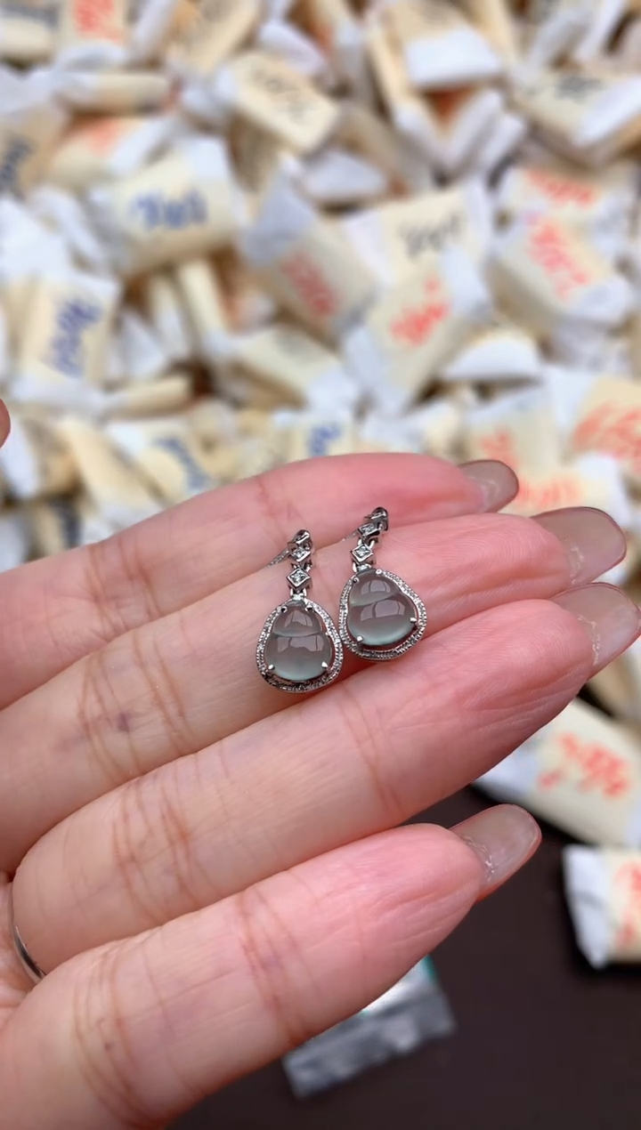 【闪购商品】翡翠挂件18K金镶嵌一