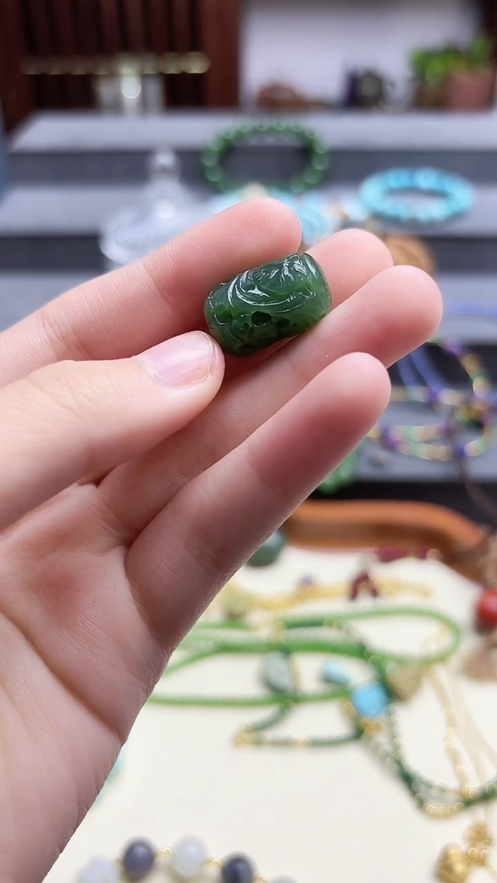 未镶嵌和田玉挂件和田玉雕花桶珠配饰QC