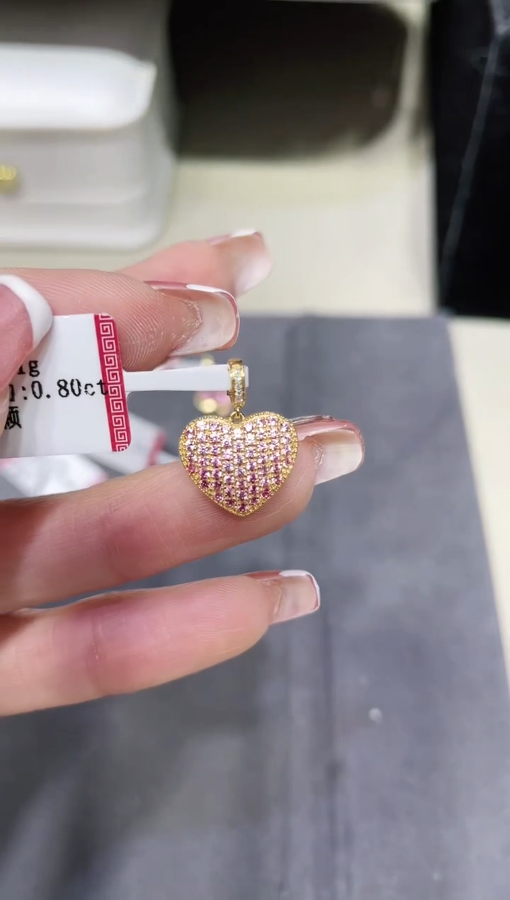 【闪购商品】彩色蓝宝石吊坠18K金镶嵌·