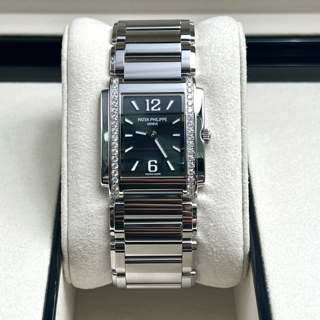 全新未使用 Patek Philippe/百达翡丽 25年2月全套全新4910/1200A