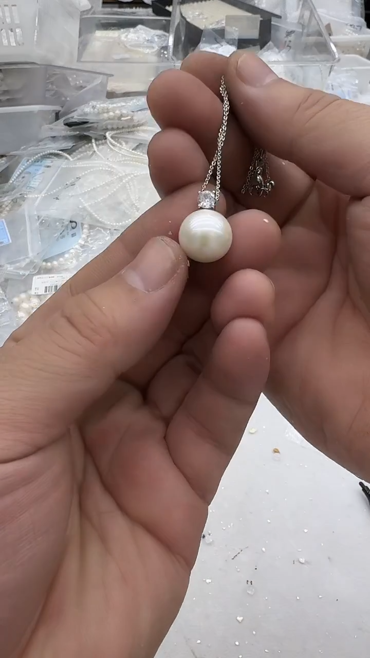 吊坠(赠链)未镶嵌淡水珍珠13mm 白珠王妃-孤品