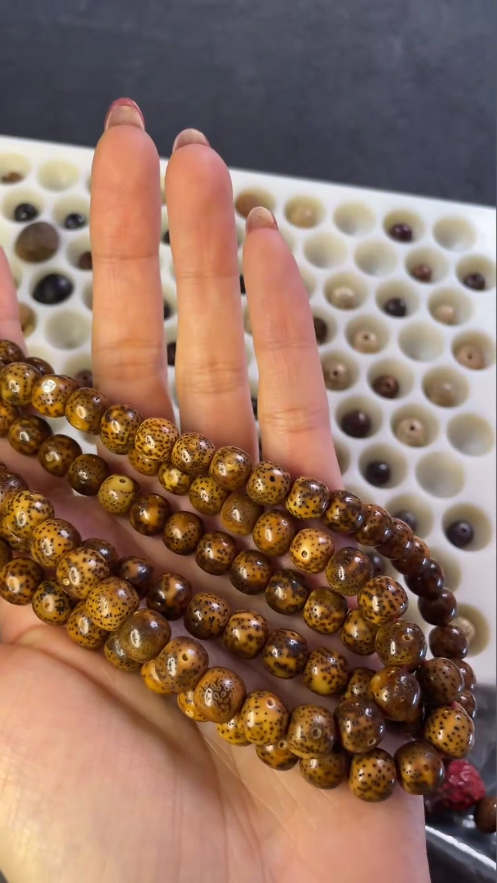 【闪购商品】星月菩提吊坠精选级浅珀桶珠10*9长串