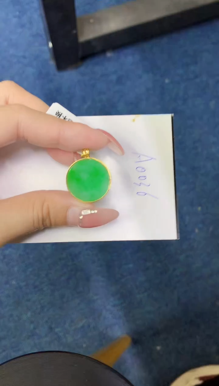 【闪购商品】翡翠颈饰18K金镶嵌000000000000