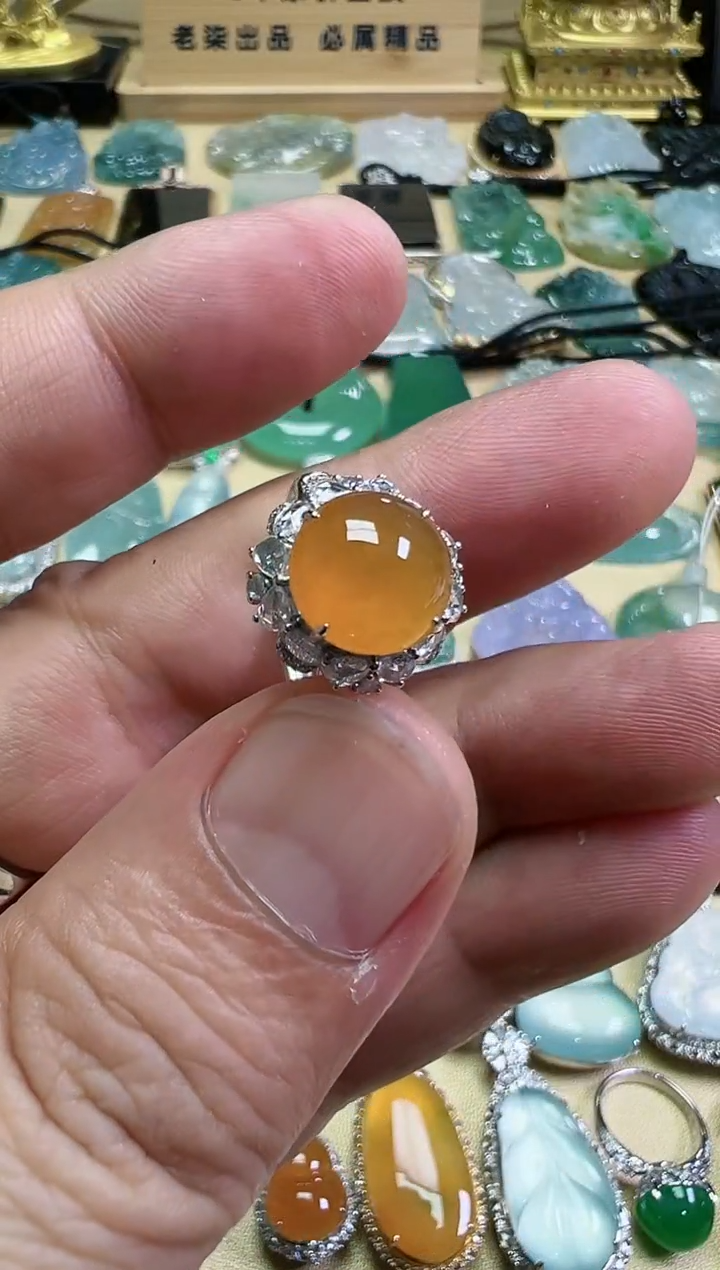 【闪购商品】翡翠颈饰18K金镶嵌天然缅甸翡翠