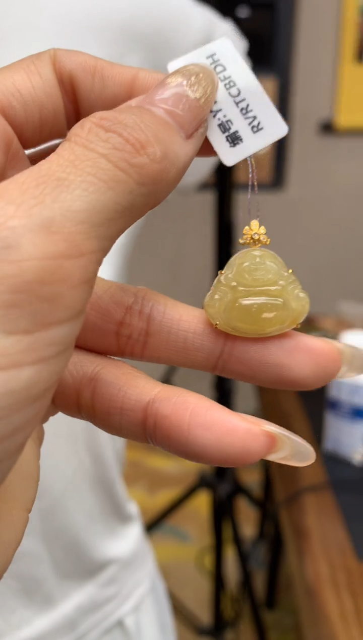 【闪购商品】翡翠颈饰18K金镶嵌佛