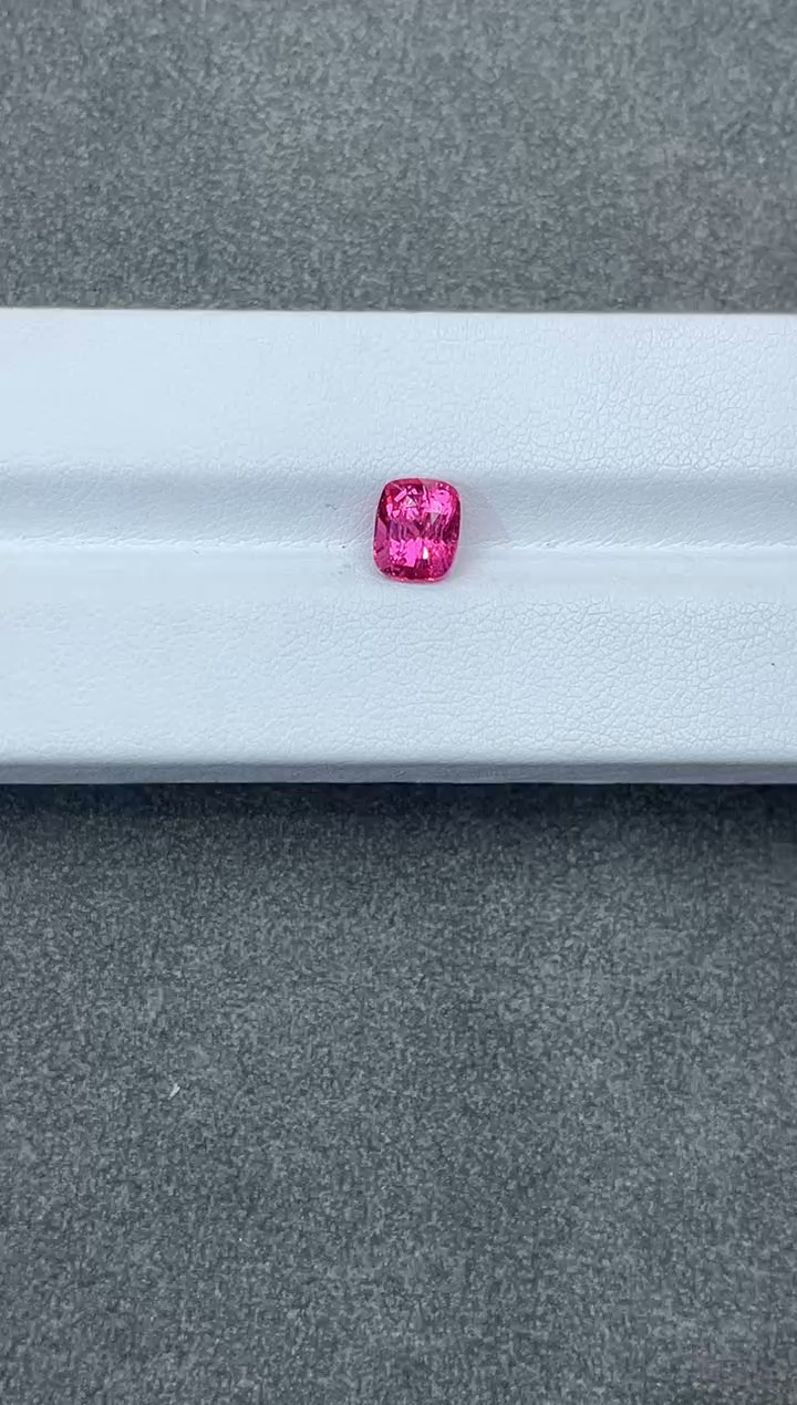 裸石尖晶石马亨盖