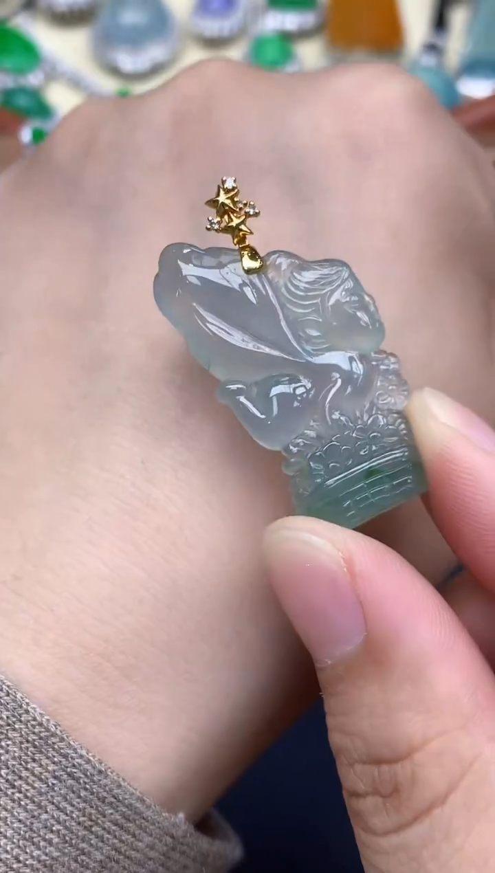 颈饰18K金镶嵌翡翠236-中国好珍宝