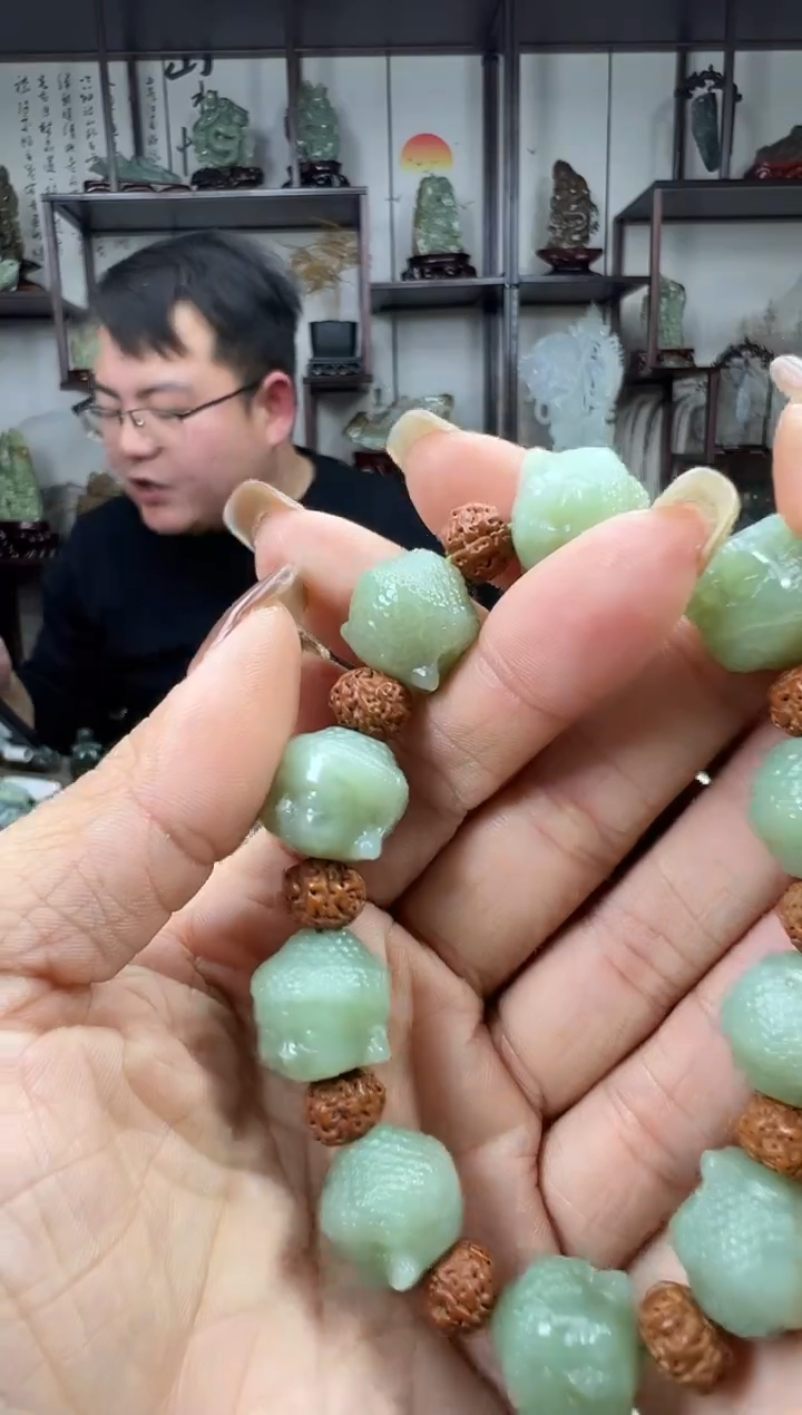 未镶嵌和田玉把件1