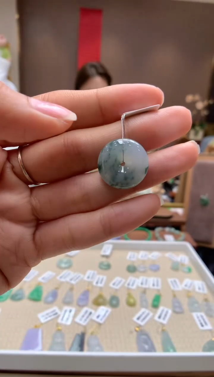 【闪购商品】翡翠颈饰未镶嵌平安扣