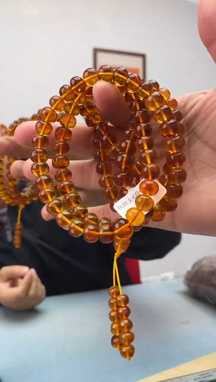 琥珀未镶嵌珠宝奇石假一罚十，金珀永久原价包退多样性发一件0