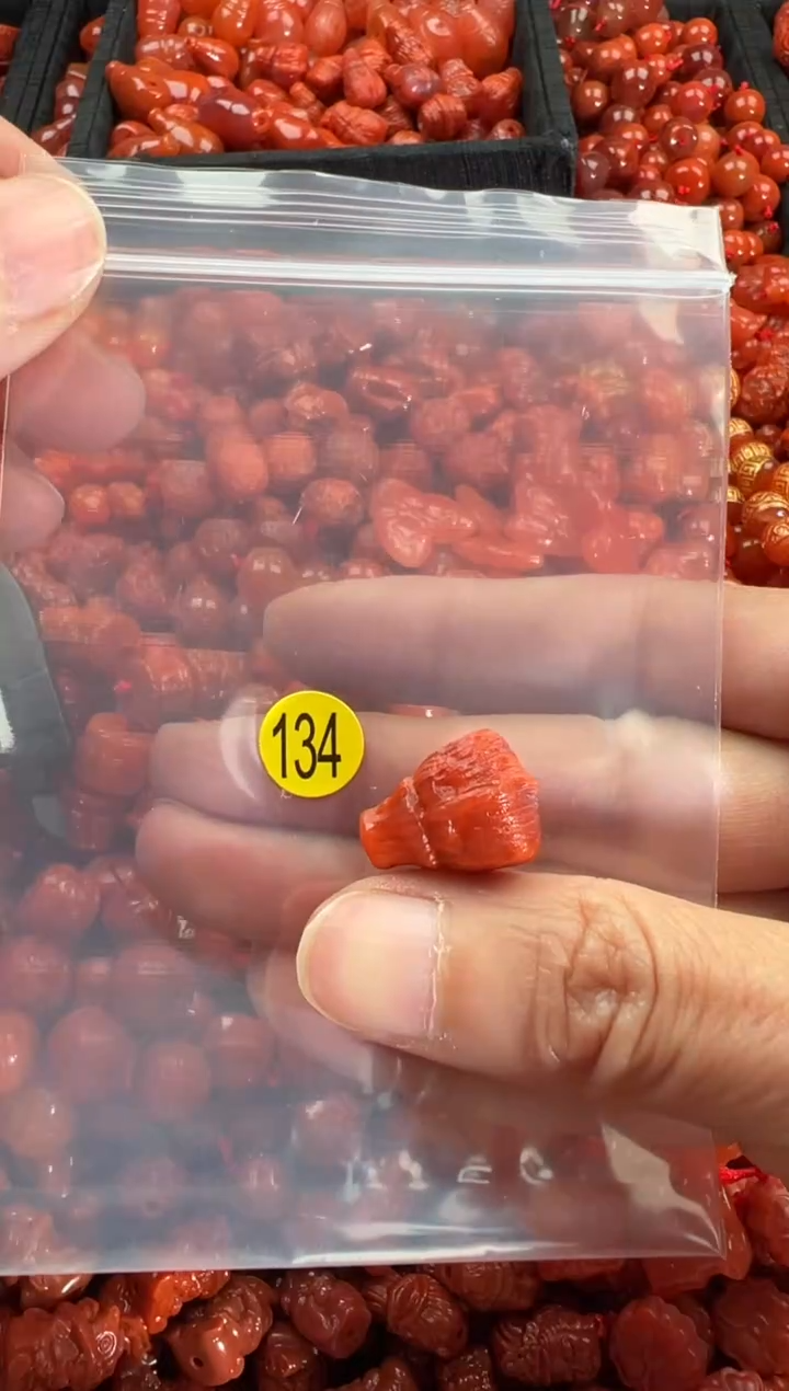 【闪购商品】南红玛瑙颈饰未镶嵌1