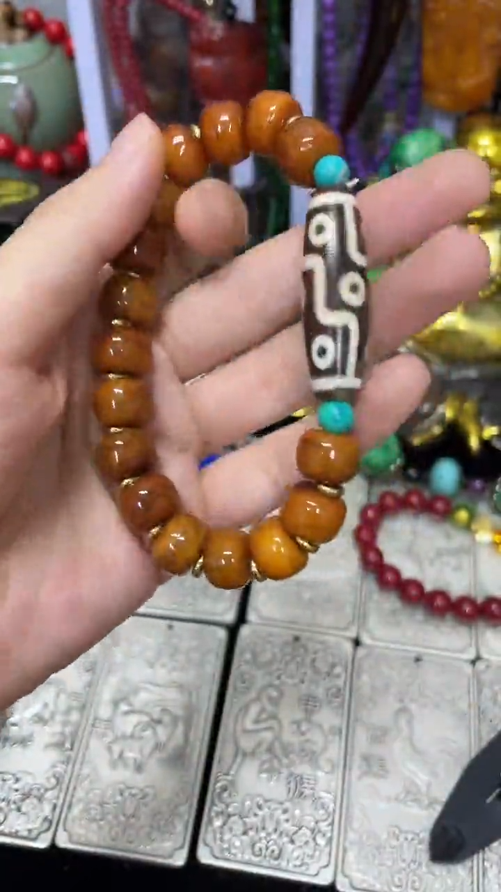 摆件主播推荐如图所示  