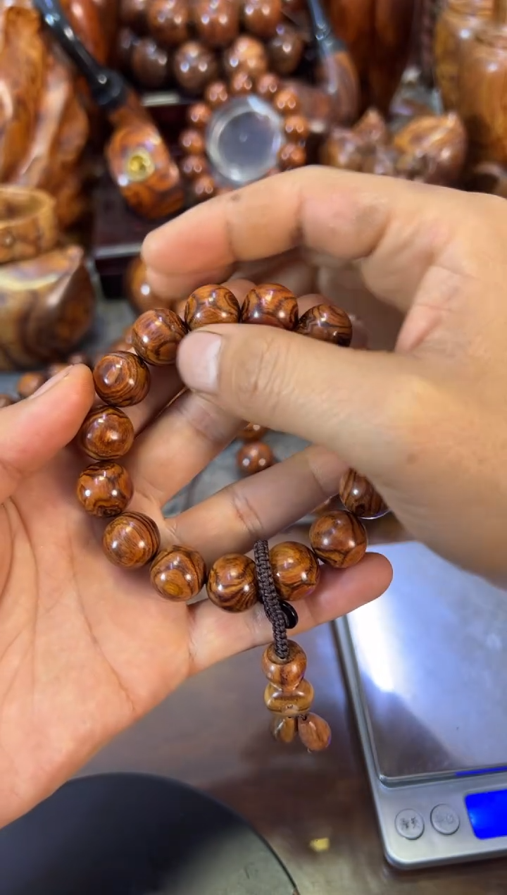 【闪购商品】黄花梨/降香黄檀手串/手链海南黄花梨1.5叉纹对眼手串