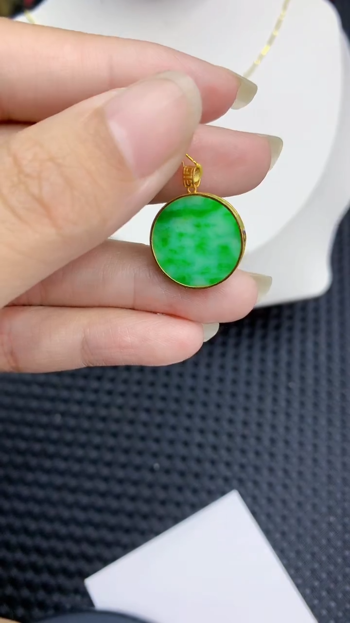 【闪购商品】翡翠颈饰18K金镶嵌            8