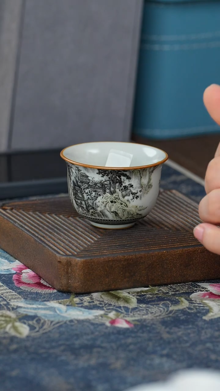 【闪购商品】【水墨山水圆鼎杯】【12西泠礼盒】