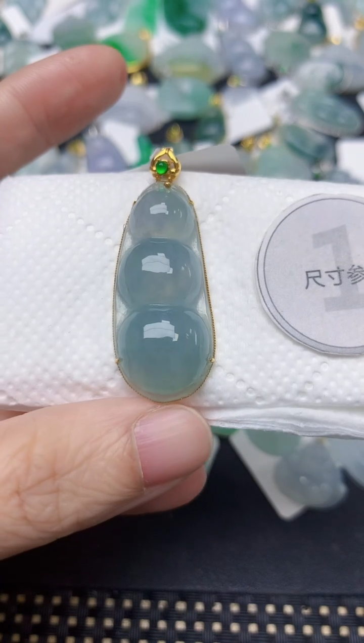 颈饰18K金镶嵌翡翠天然缅甸A货翡翠