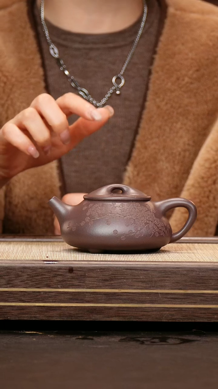 茶壶紫砂T****t四号井底槽清 满瓢 刻绘梅