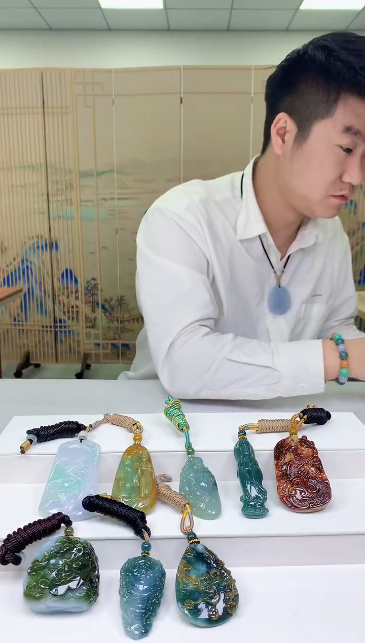 【闪购商品】定制翡翠未镶嵌5028ty-毛货挂件