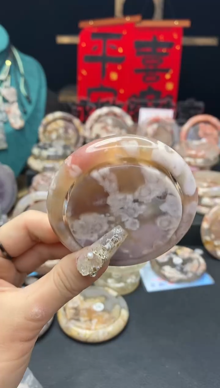 【闪购商品】石英质玉手镯（圆镯）未镶嵌56.7