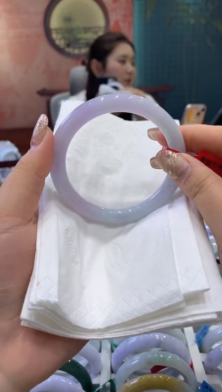 【闪购商品】翡翠手镯未镶嵌多人005357