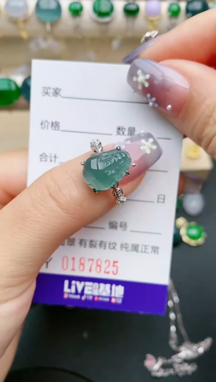 【闪购商品】翡翠银S925镶嵌戒指7825