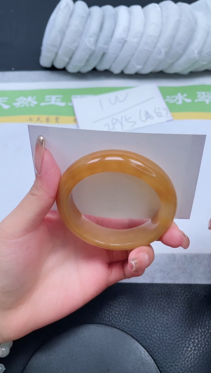 【闪购商品】石英质玉手镯未镶嵌A139-55.2