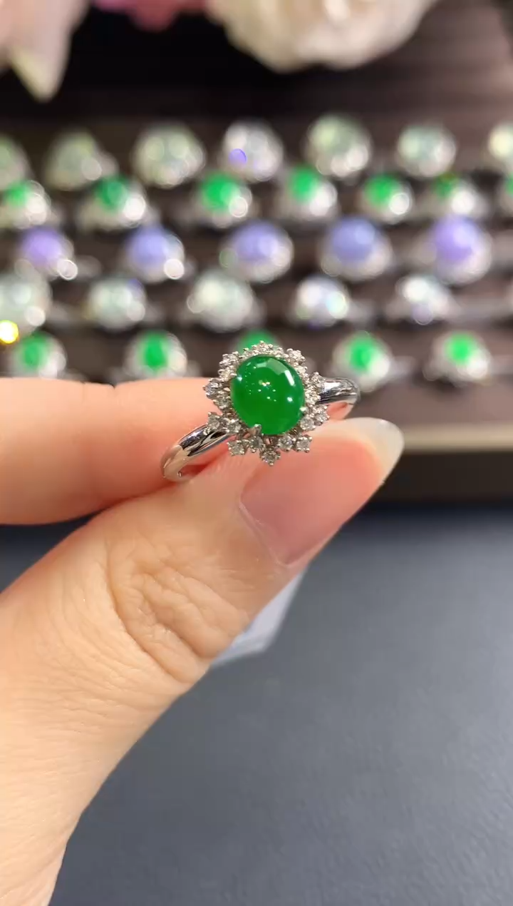 18K金镶嵌戒指翡翠b99 