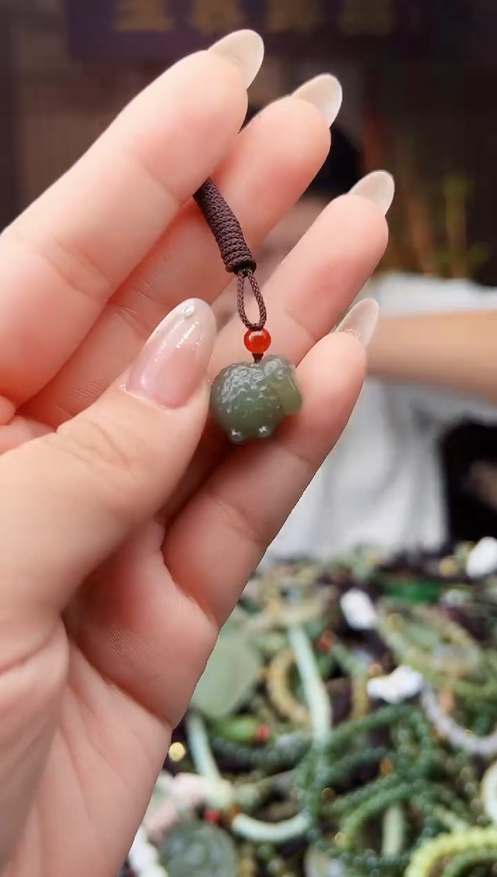 颈饰未镶嵌和田玉多样性发货拍一发一